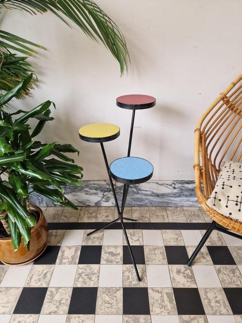 Vintage sixties plantenstaander | bijzettafel | tafeltje, Huis en Inrichting, Tafels | Bijzettafels, Gebruikt, Rond, 60 cm of meer