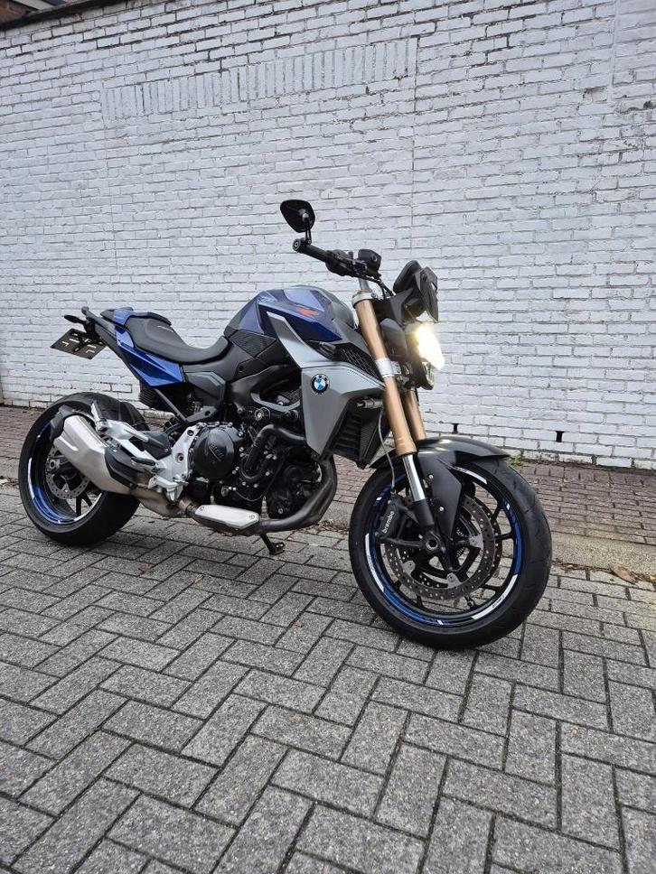 BMW F900R in *Nieuwstaat*, Motos, Motos | Marques Autre, Particulier, Naked bike, plus de 35 kW, 2 cylindres, Permis Moto A, ABS