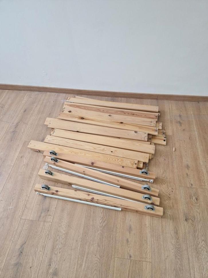 Lot de planches en bois avec et sans roulettes, Bricolage & Construction, Bois & Planches, Utilisé, Enlèvement