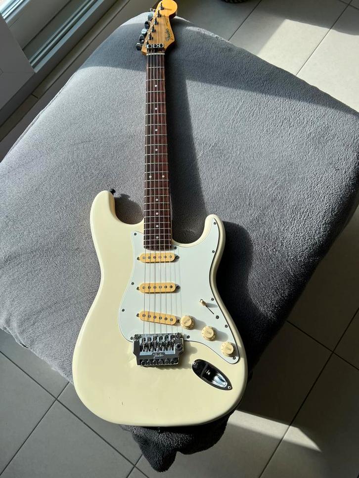 Fender Stratocaster made in Japan 1986 série E, Muziek en Instrumenten, Snaarinstrumenten | Gitaren | Elektrisch, Fender, Ophalen