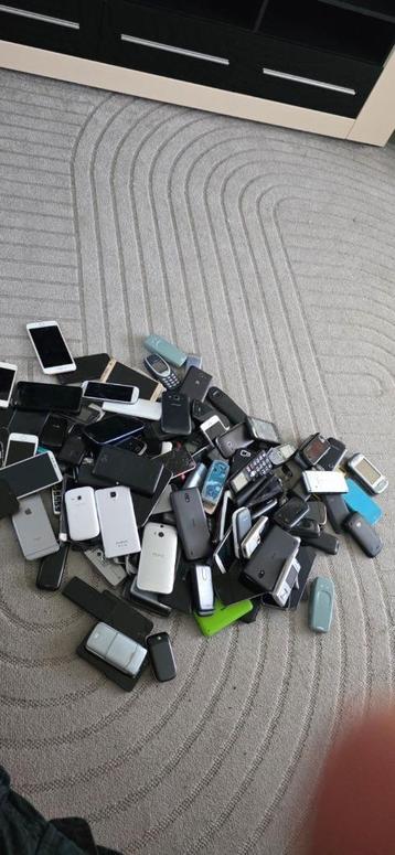 gsm lot beschikbaar voor biedingen