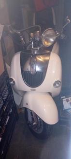 Scooter neco barsalino 125cc, Fietsen en Brommers, Ophalen, NECO, 125 cc, Zo goed als nieuw