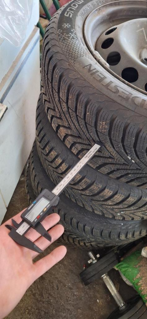 Winter velgen met banden volvo s60/v70, Auto-onderdelen, Banden en Velgen, Ophalen of Verzenden