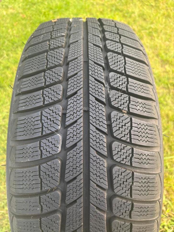 4 Winterbanden.1 winter mee gereden., Auto-onderdelen, Banden en Velgen, Winterbanden, Ophalen