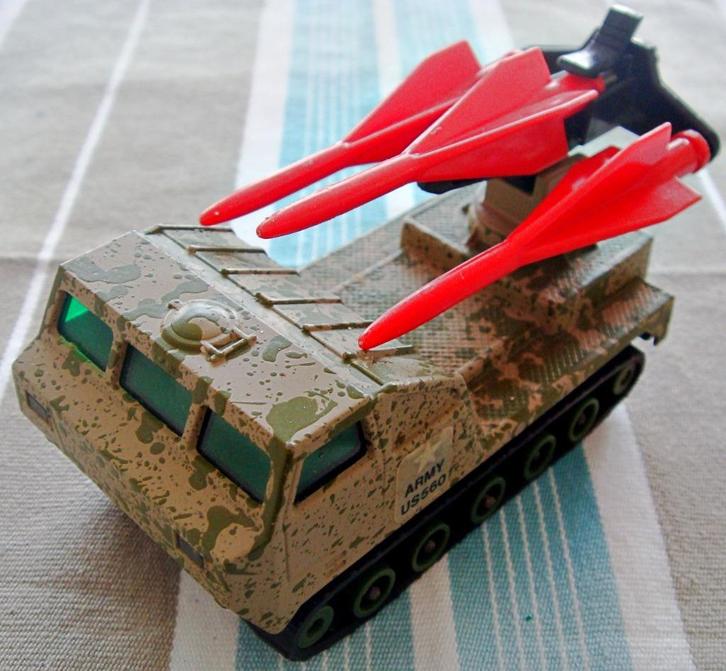 Char lance-missile SP "Hawk" Launcher, Matchbox K-117, 1977, Verzamelen, Poppetjes en Figuurtjes, Zo goed als nieuw, Ophalen of Verzenden