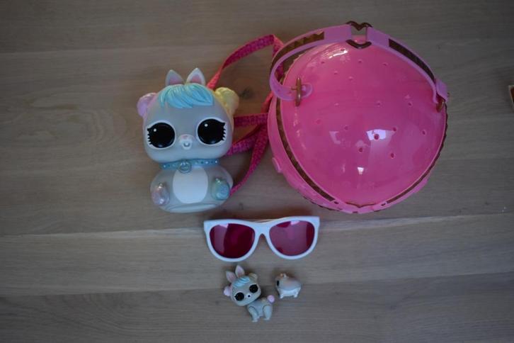 L.O.L/LOL Surprise set XL spaarpot, bril en poppetjes, Verzamelen, Poppetjes en Figuurtjes, Zo goed als nieuw, Ophalen of Verzenden