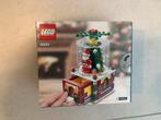 Lego kerstmis set 40223 - snowglobe, Kinderen en Baby's, Speelgoed | Duplo en Lego, Ophalen of Verzenden, Nieuw, Complete set