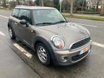 Mini diesel bj 2012 euro 5 . 213000 km, Auto's, Euro 5, Zwart, 4 cilinders, Bruin