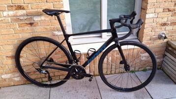 Modèle 2025 Giant TCR Adv 2 taille M, Enlèvement, Comme neuf, Giant