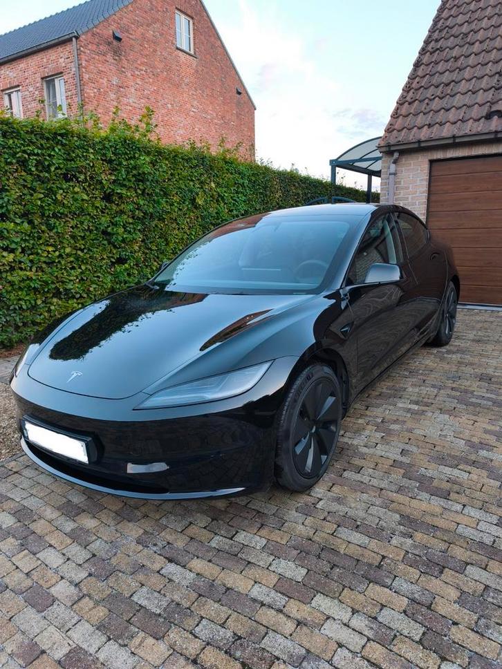 Tesla Model 3 Highland 2024 Achterwielaandrijving, Auto's, Tesla, Particulier, Model 3, ABS, Achteruitrijcamera, Adaptieve lichten