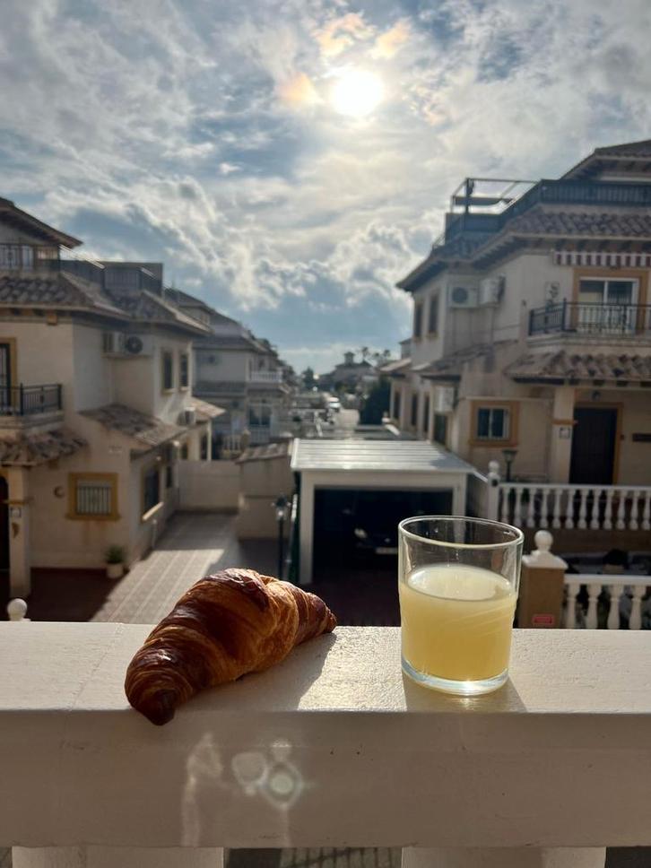 Appartement Spanje Torrevieja Orihuela, Vakantie, Vakantiehuizen | Spanje, Costa Blanca, Appartement, Aan zee, 2 slaapkamers, Eigenaar