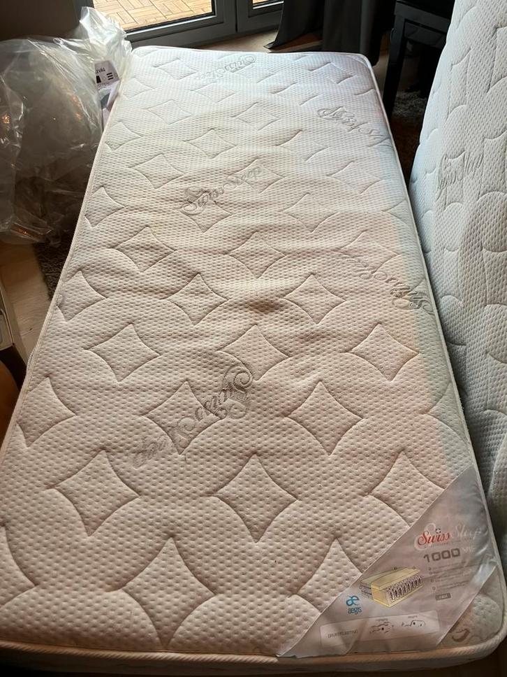 Twee matrassen van Swiss Sleep - 1000 Visco, Maison & Meubles, Chambre à coucher | Matelas & Sommiers, Comme neuf, Matelas, 90 cm