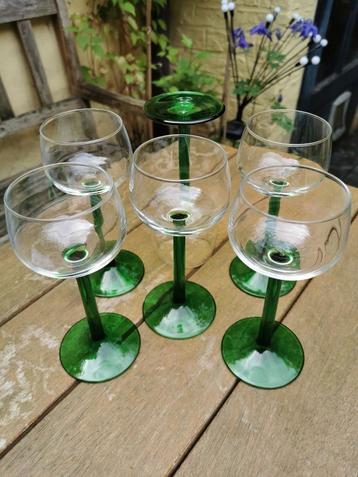 6x Vintage wijnglas Luminarc met groene stam en voet. Pr/set