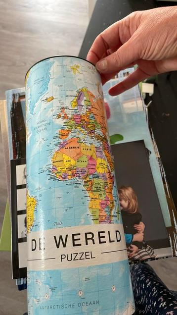 Puzzel NIEUW wereld 1000st beschikbaar voor biedingen