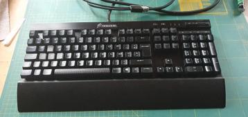 Corsair K70 AZERTY toetsenbord.