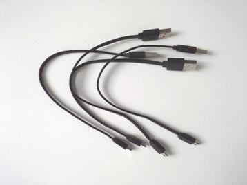 4 câbles de chargement courts USB A 2.0 vers USB micro-B 2.0 beschikbaar voor biedingen