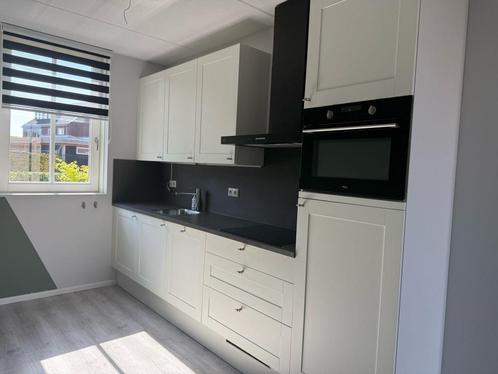 Witte hoogglans eilandkeuken GEDEMONTEERD Direct beschikbaar, Huis en Inrichting, Keuken | Complete keukens, Zo goed als nieuw