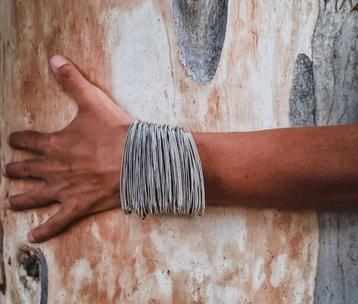 Sarah Pacini 50 delige armband nieuw beschikbaar voor biedingen