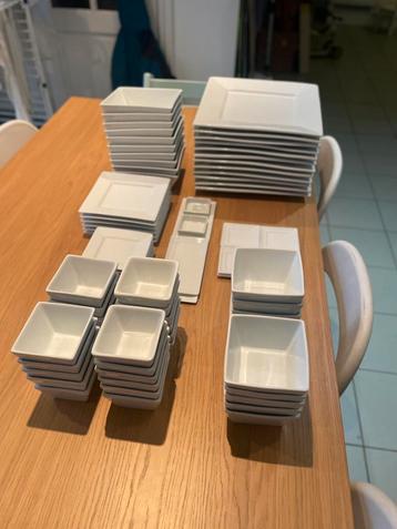 67-delig servies Serax beschikbaar voor biedingen