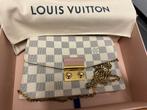 Prachtige louis vuitton - model croissette - nieuw, Handtassen en Accessoires, Tassen | Schoudertassen, Ophalen, Nieuw, Beige