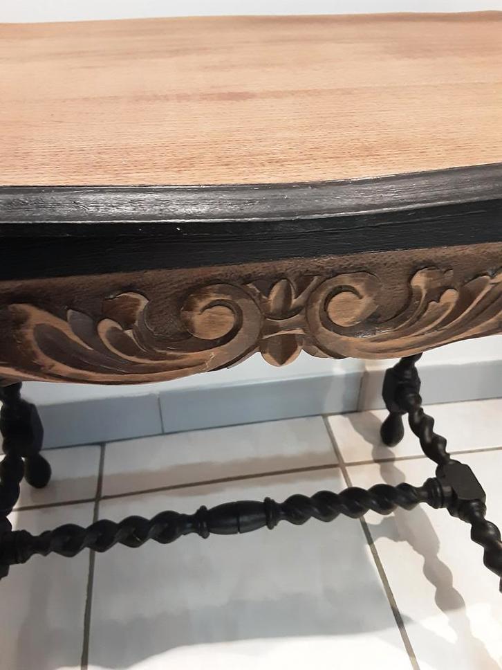 Antiek bijzettafeltje gepimt, Antiek en Kunst, Antiek | Meubels | Tafels, Ophalen