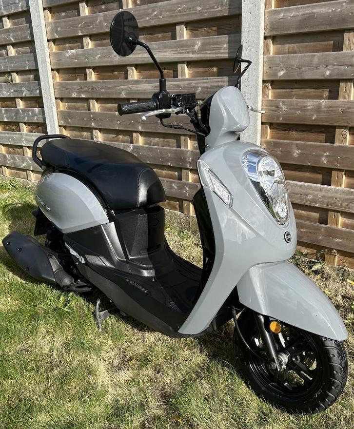 SPOTPRIJS! Sym Mio i50 in Topstaat, Fietsen en Brommers, Scooters | SYM, Zo goed als nieuw, Mio, Klasse A (25 km/u), Benzine, Ophalen