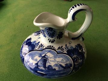 Delfts blauw karafje beschikbaar voor biedingen