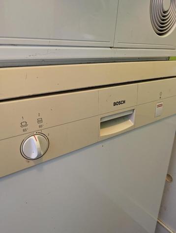 Vaatwasmachine Bosch beschikbaar voor biedingen
