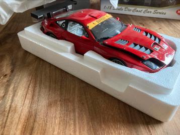 1/18 Kyosho Ferrari 575 GTC Evoluzione rood beschikbaar voor biedingen