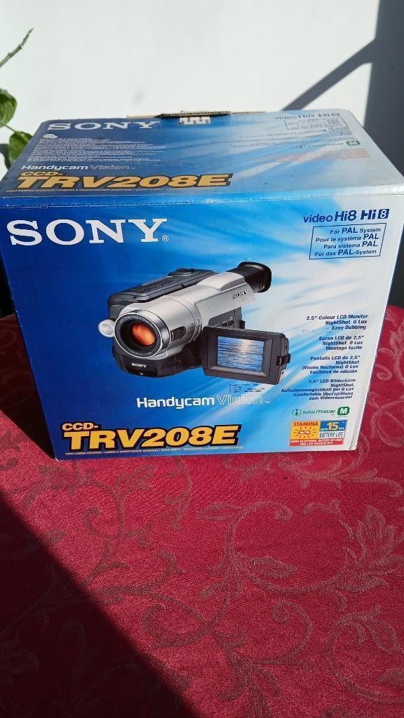 Sony trv 208 video8 hi8 videocamera nieuw in doos, Audio, Tv en Foto, Videocamera's Digitaal, Nieuw, Camera, Overige soorten, Sony