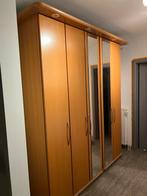 Grote kleding kast 205 x 243 cm + dressoir, Huis en Inrichting, Ophalen, Gebruikt, 200 cm of meer, Met hangruimte