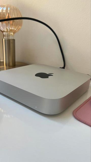 Mac Mini + MSI-scherm, Apple-muis en Apple-toetsenbord