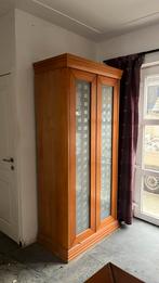 Gratis massief houten kast, Ophalen