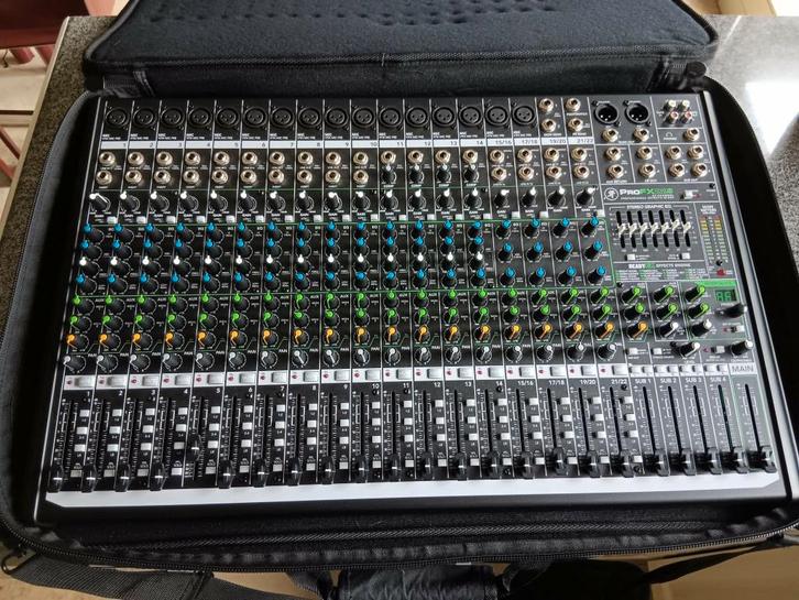 Menpaneel MACKIE ProFX 22V2, Muziek en Instrumenten, Mengpanelen, Zo goed als nieuw, 20 kanalen of meer, Ophalen