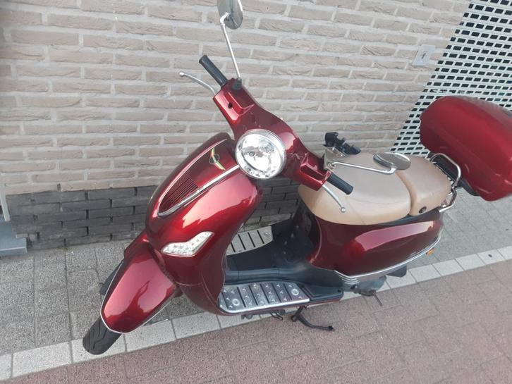 Toscana razzo, Fietsen en Brommers, Brommeronderdelen | Scooters, Gebruikt, Ophalen