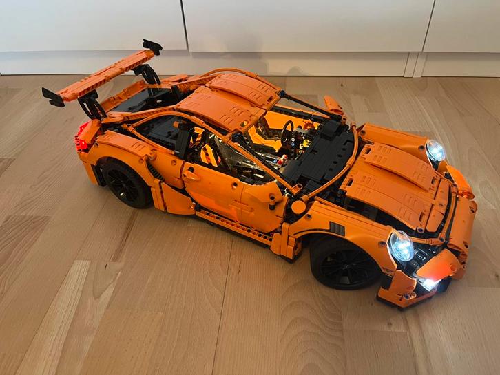 Lego Technic 42056 Porsche 911 GT3 RS (incl. LED kit), Hobby & Loisirs créatifs, Modélisme | Radiocommandé & Téléguidé | Voitures