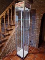 Vitrine kast van Game Mania, Enlèvement