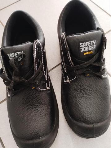 Nieuwe werkschoenen Safety Jogger...mt 43...0478028005. beschikbaar voor biedingen
