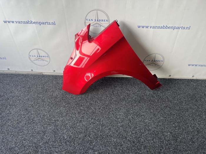 Scherm links-voor van een Mercedes V-Klasse (ROOD), Auto-onderdelen, Carrosserie, Mercedes-Benz, Gebruikt, 3 maanden garantie