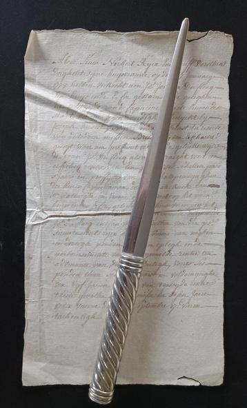 Veurne A 1784: manuscript, Enlèvement ou Envoi