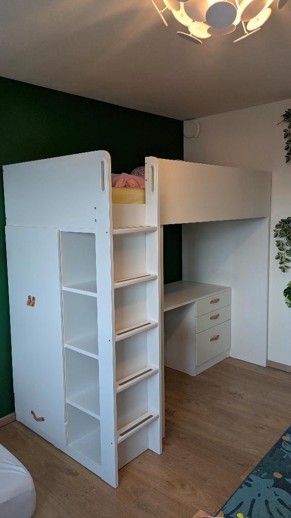 Hoogslaper met bureau van IKEA, Huis en Inrichting, Slaapkamer | Stapelbedden en Hoogslapers, Zo goed als nieuw, Hoogslaper, 100 cm