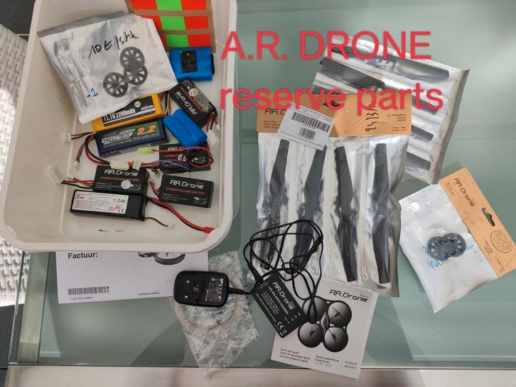 PARROT AR.Drone onderdelen, Audio, Tv en Foto, Drones, Zo goed als nieuw, Ophalen