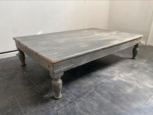 Prachtige mooie bohemian tafel., Antiek en Kunst, Antiek | Meubels | Tafels, Ophalen