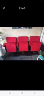 Theaterstoelen, Enlèvement