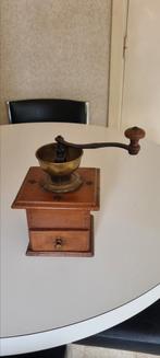 Oude koffiemolen, Ophalen