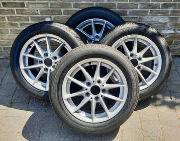 Jantes d'origine BMW et pneus Bridgestone Tubeless 16 pouces