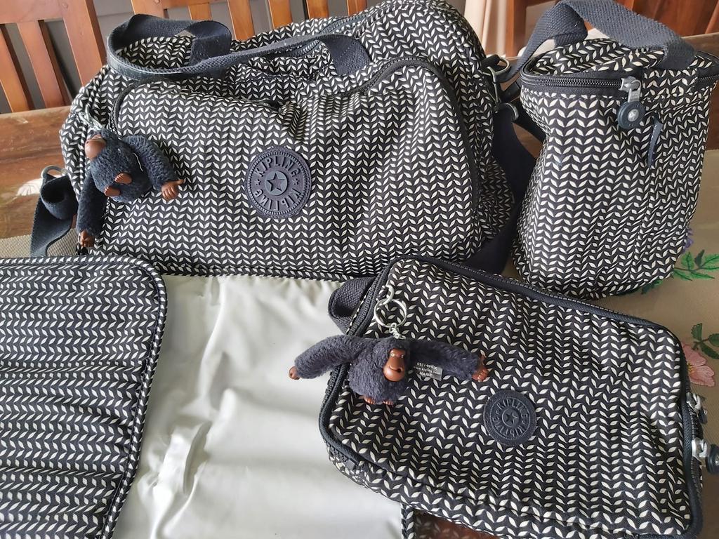 Kipling luiertassen klein en groot, Kinderen en Baby's, Ophalen, Zo goed als nieuw