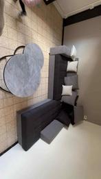 Fauteuil et table, Immo, Appartements & Studios à louer, Province de Hainaut