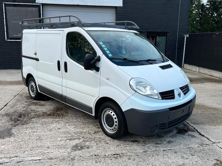 Renault trafic / LICHTEVRACHT / 3zit / met keuring!!, Auto's, Bestelwagens en Lichte vracht, Bedrijf, Te koop, Achteruitrijcamera