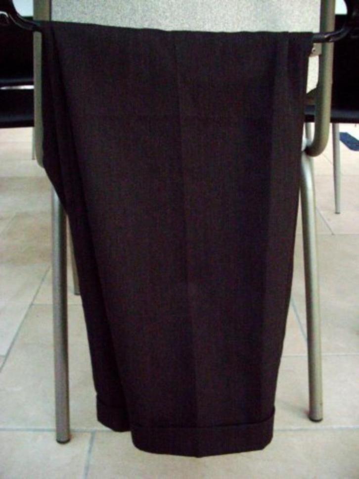 Zwarte geklede herenbroek maat XL, Kleding | Heren, Broeken en Pantalons, Gedragen, Maat 56/58 (XL), Zwart, Ophalen of Verzenden